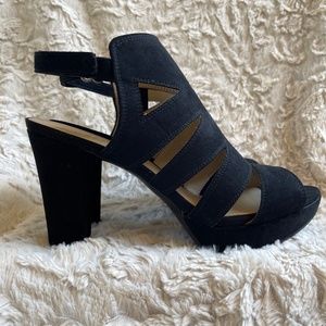 Naturalizer ETTA Platform Sandal